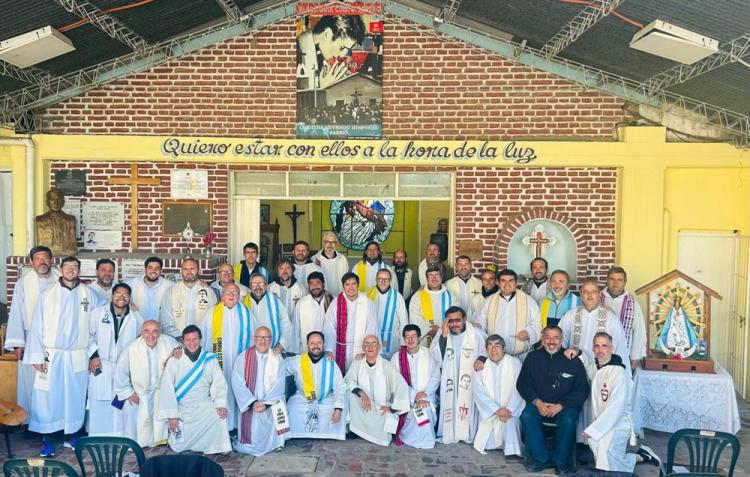 Curas villeros reafirmaron su vocación de estar allí donde hay exclusión o abandono Curas villeros reafirmaron su vocación de estar allí donde hay exclusión o abandono