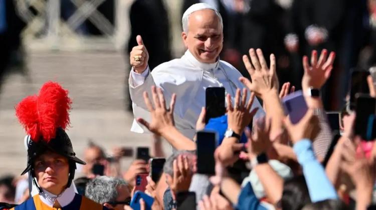 'Descubran la belleza y alegría de seguir al Señor' alentó el Papa a los jóvenes