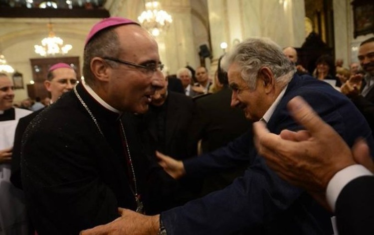 El arzobispo de Montevideo encomendó a Dios el alma de José Mujica El arzobispo de Montevideo encomendó a Dios el alma de José Mujica