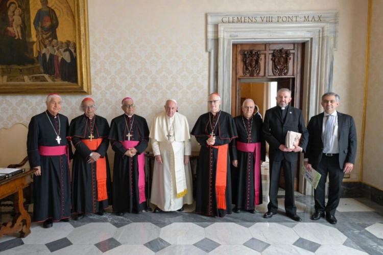 El Celam pide oraciones por la recuperación del Papa