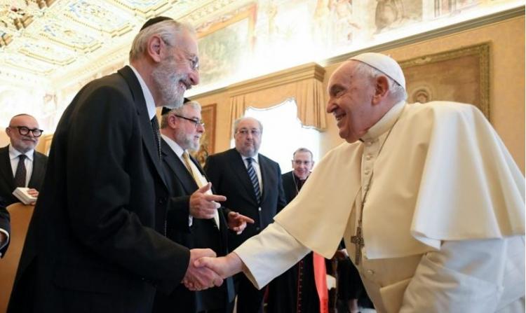 El Papa, a los rabinos europeos: 'El diálogo es clave para la paz'