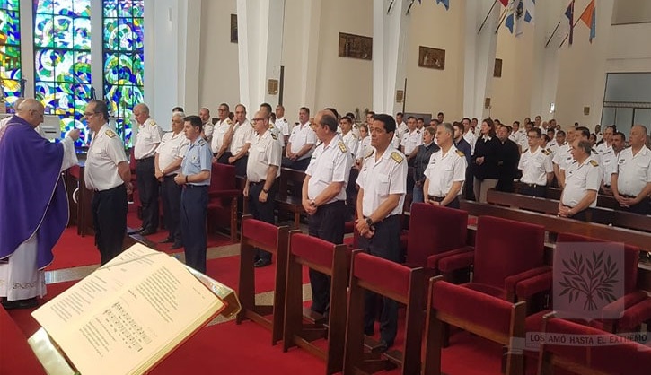 El obispo castrense recordó a los 44 tripulantes del ARA San Juan