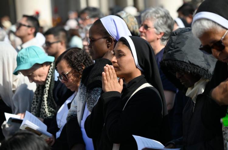 León XIV a consagrados latinoamericanos: 'La vocación exige el primado absoluto de Dios'