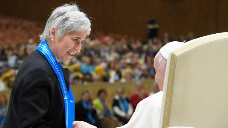 El Papa: 'Una cultura sin mujeres es solitaria'