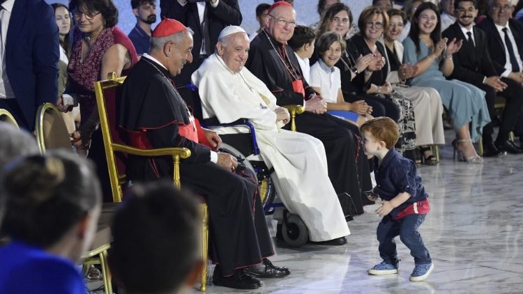 El Papa a las familias: "¡Ánimo, la vida familiar no es una misión imposible!"