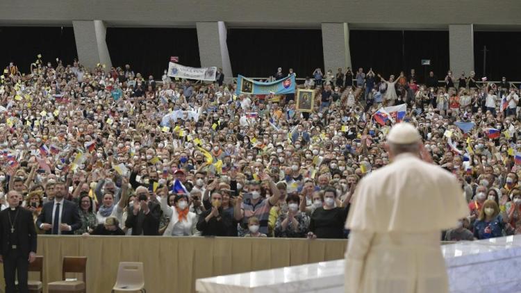 El Papa agradece al pueblo eslovaco su solidaridad con el pueblo ucraniano