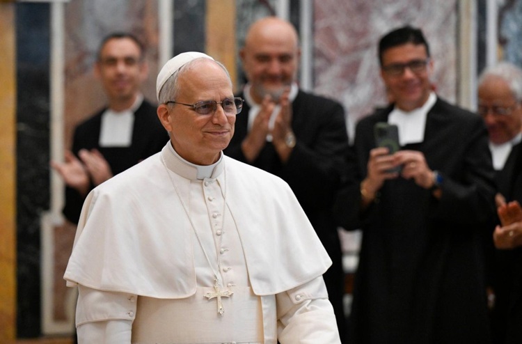 El Papa animó a los lasallanos a 'inspirar caminos gozosos y fecundos de santidad' El Papa animó a los lasallanos a 'inspirar caminos gozosos y fecundos de santidad'
