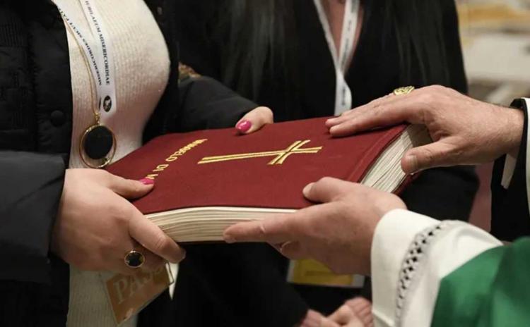 El Papa conferirá el domingo diez nuevos ministerios laicales