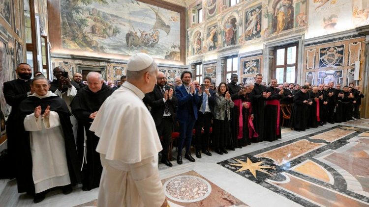 El Papa destaca la confesión como camino de paz y reconciliación