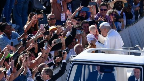 El Papa a los catequistas en la Audiencia Jubilar: 'La fe de la gente sencilla guía a la Iglesia' El Papa a los catequistas en la Audiencia Jubilar: 'La fe de la gente sencilla guía a la Iglesia'