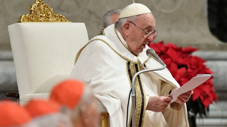 El Papa, en Nochebuena: "Navidad sin los pobres no es la Navidad de Jesús"