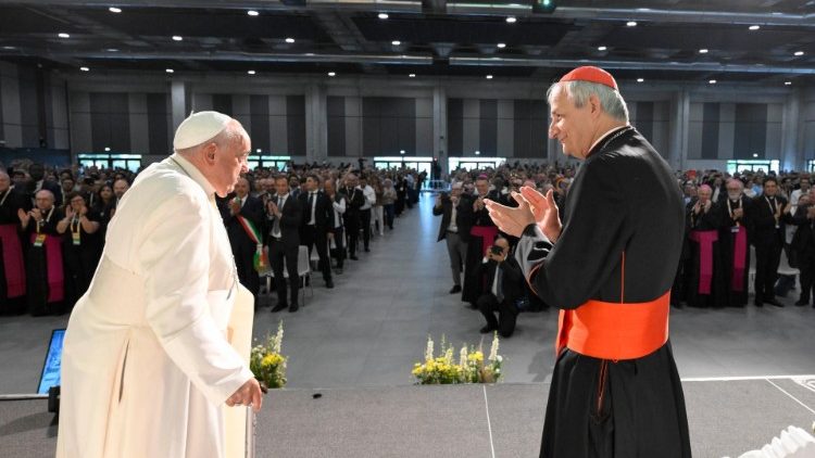 En Trieste, el Papa pide a los católicos sanar el 'corazón herido' de la democracia