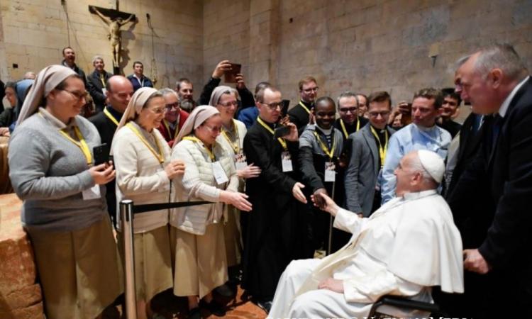 Francisco animó a los sacerdotes a 'correr riesgos'