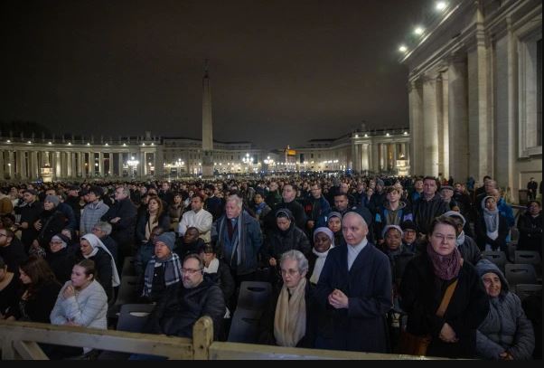 El Papa está 'estable, descansando y con agenda cancelada hasta el sábado'