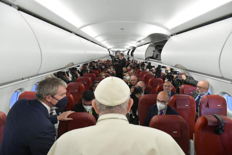 El Papa: "Estoy dispuesto a viajar a Kiev"