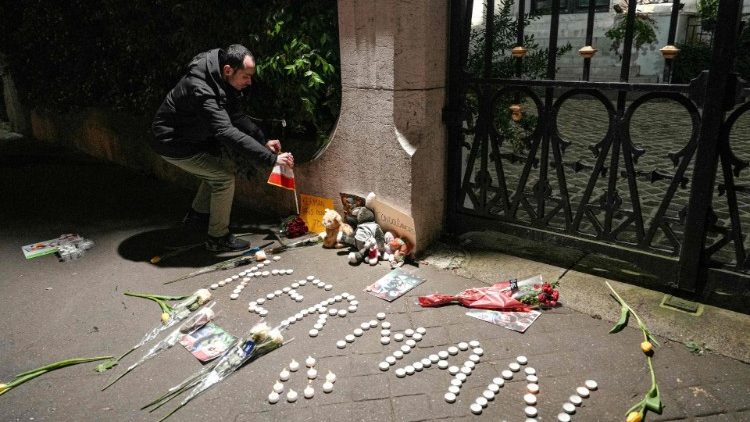 'Profunda tristeza' del Papa por las víctimas del atentado en Irán