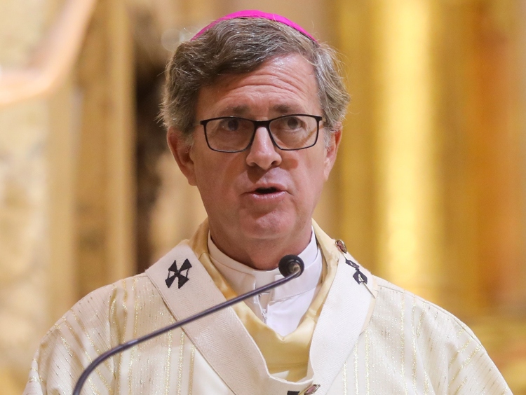 El Papa nombró a Mons. García Cuerva administrador apostólico de la Eparquía Armenia