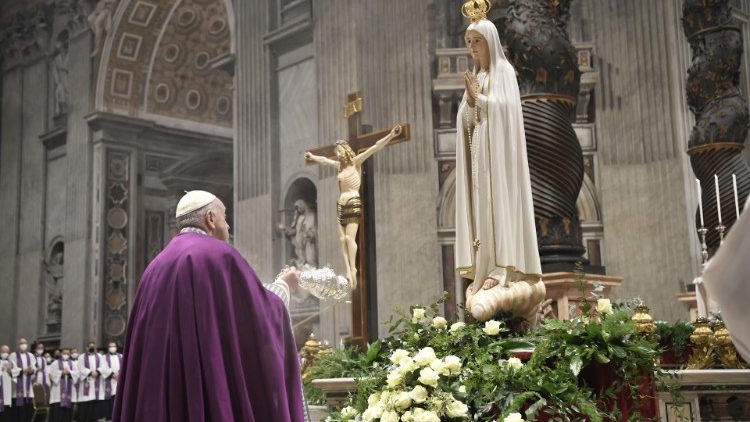El Papa llama a utilizar el arma de la oración para pedir a Dios la paz