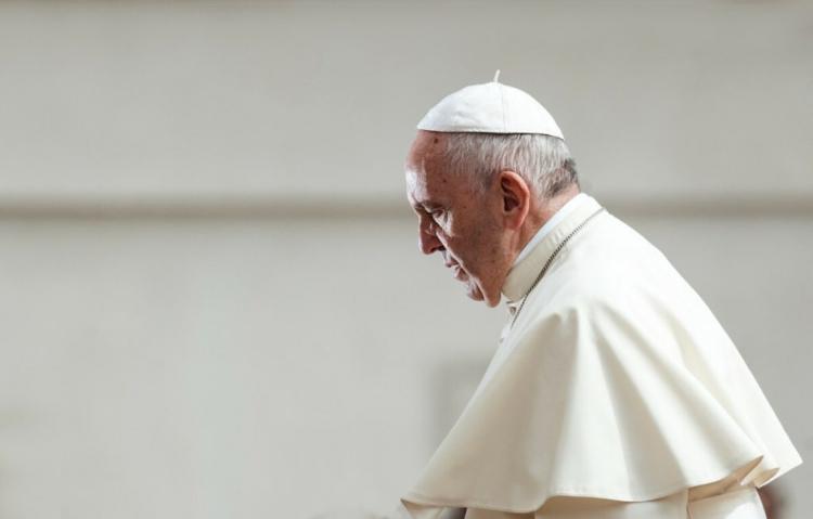 El Papa llamó al viudo de una mujer que murió tras dar a luz