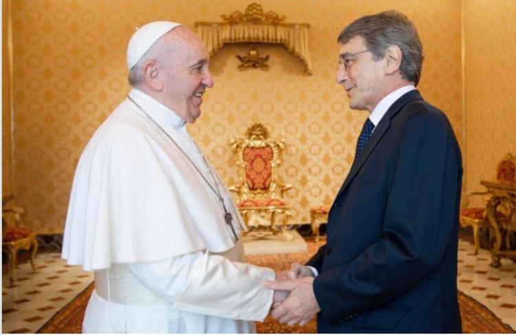 El Papa manifestó su cercanía a la familia del fallecido David Sassoli