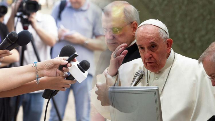 El Papa pide construir una comunicación que "encienda los corazones"
