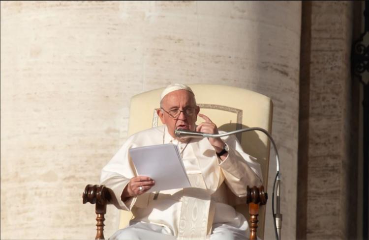 El Papa pide evitar la escalada en Ucrania y acelerar el alto el fuego