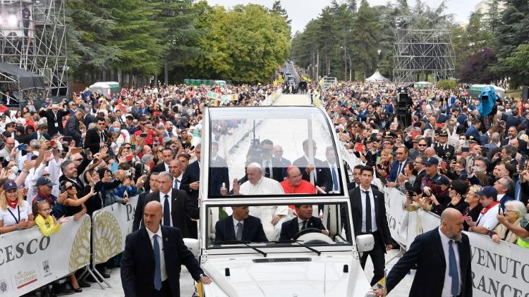 El Papa pide que L'Aquila sea "la capital del perdón y la reconciliación"