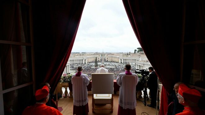 El Papa: 'Que la Navidad traiga paz al mundo y convierta el dolor en alegría'