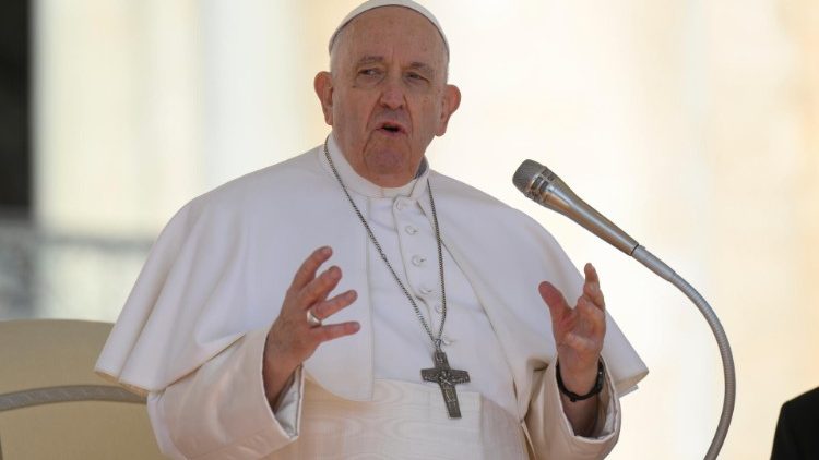 El Papa pidió a los políticos argentinos 'que se unan para hablar y llevar la Patria adelante'