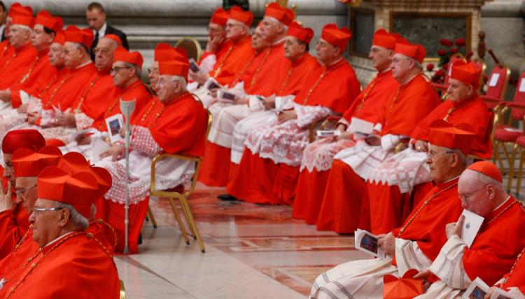 El Papa presidirá tres consistorios: cardenales, reformas y canonizaciones