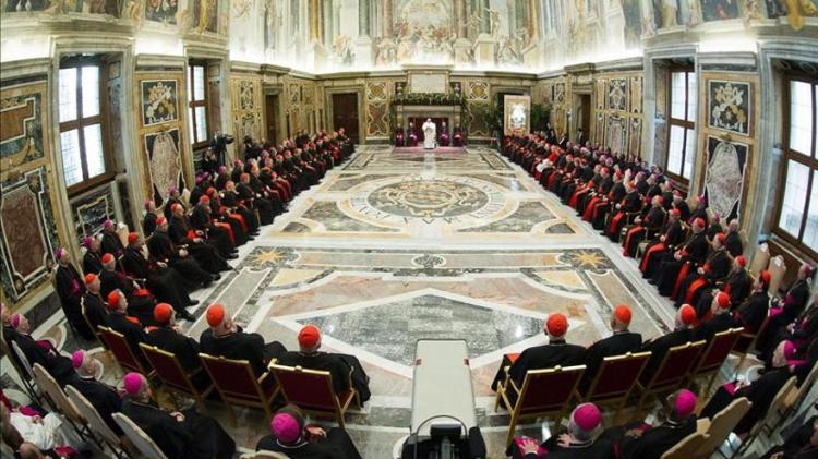 El Papa promulga la constitución apostólica sobre la Curia Romana