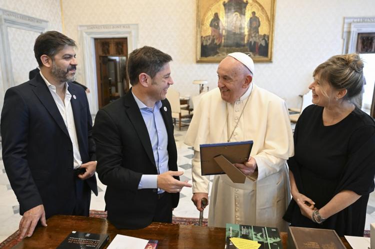 El Papa recibió al gobernador bonaerense, Axel Kicillof 