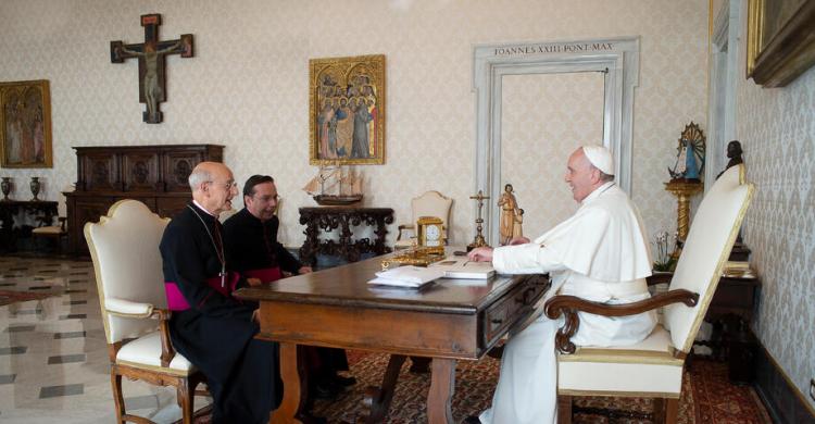 El Papa recibió al prelado del Opus Dei