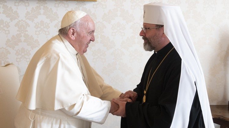 El Papa transmitió al arzobispo Schevchuk su cercanía con el pueblo ucraniano