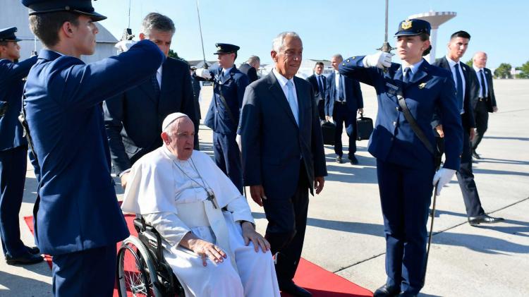 El Papa ya está en Roma, tras su viaje apostólico a Lisboa por la JMJ