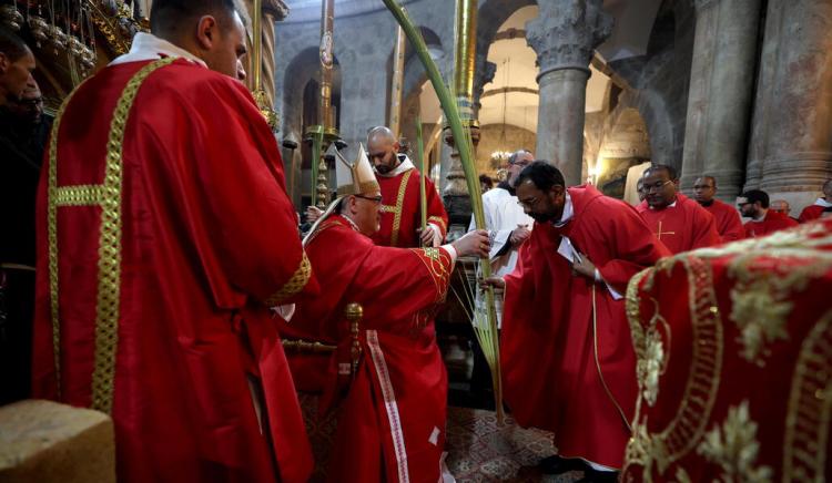 Jerusalén: el patriarca les agradeció a los cristianos locales 'su valentía y su fe'