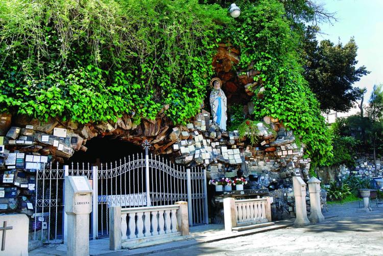 El santuario de Lourdes en Mar del Plata comienza su novena patronal