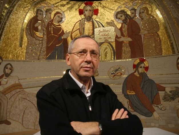 El superior general de los jesuitas confirma que el padre Rupnik fue excomulgado