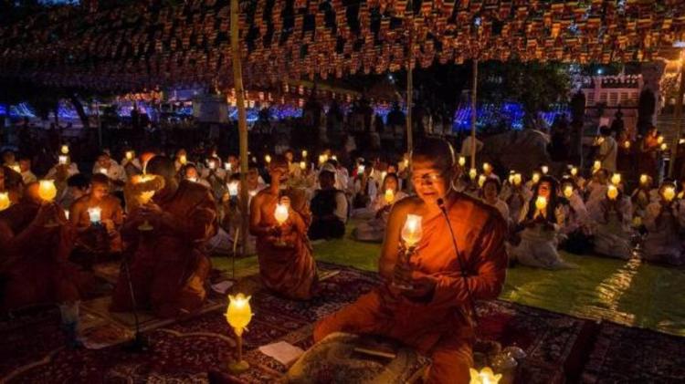 El Vaticano, a los budistas: la compasión, antídoto contra las crisis mundiales