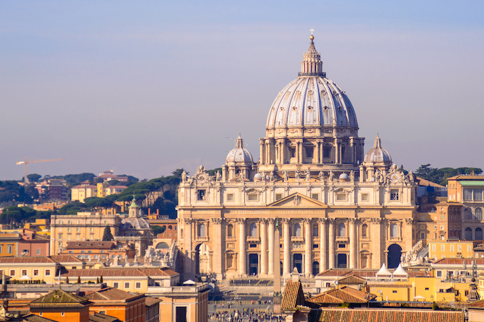 El Vaticano pone en marcha una nueva política para inversiones financieras