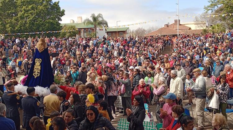 Emotiva manifestación de fe ante la Virgen de Concordia en Federación