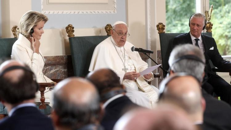 En Bélgica, el Papa advierte: 'Estamos cerca de una guerra casi mundial'