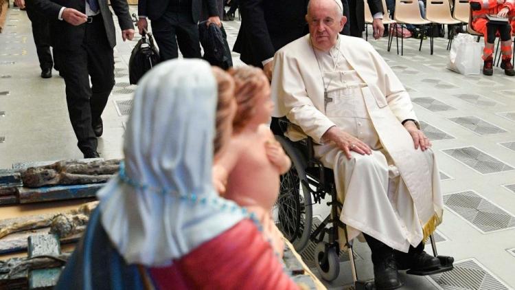 El Papa llamó a gastar menos en Navidad para ayudar a Ucrania