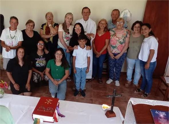 Mons. Canecín visitó la Fazenda de la Esperanza femenina