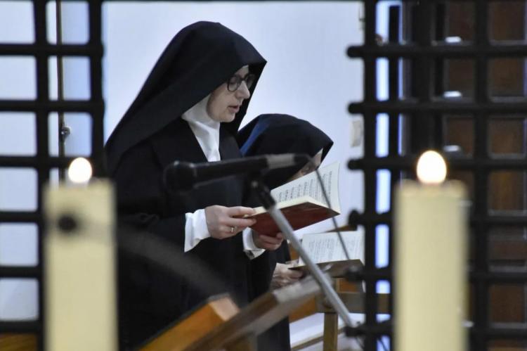 España: una campaña para que las monjas de clausura no pasen tanto frío