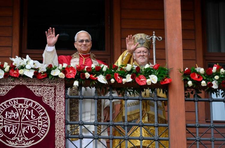 Estambul: bendición ecuménica del papa León XIV y el patriarca Bartolomé I