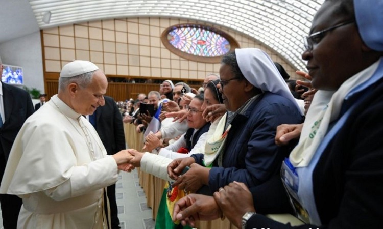 'Estén arraigados en el Señor', animó el Papa a los consagrados 'Estén arraigados en el Señor', animó el Papa a los consagrados