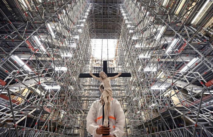 Evaluarán propuestas de artistas para la reconstrucción de Notre Dame