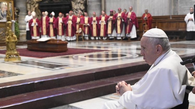 Exequias del Card. Tomko: "Hizo honor a la Curia Romana"