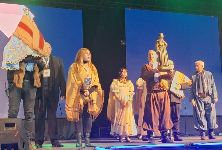 Fe y cultura de la mano de la Virgen del Valle y Mamerto Esquiú en el Poncho Fe y cultura de la mano de la Virgen del Valle y Mamerto Esquiú en el Poncho